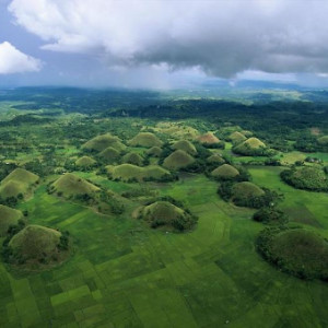 300 chocolate hills